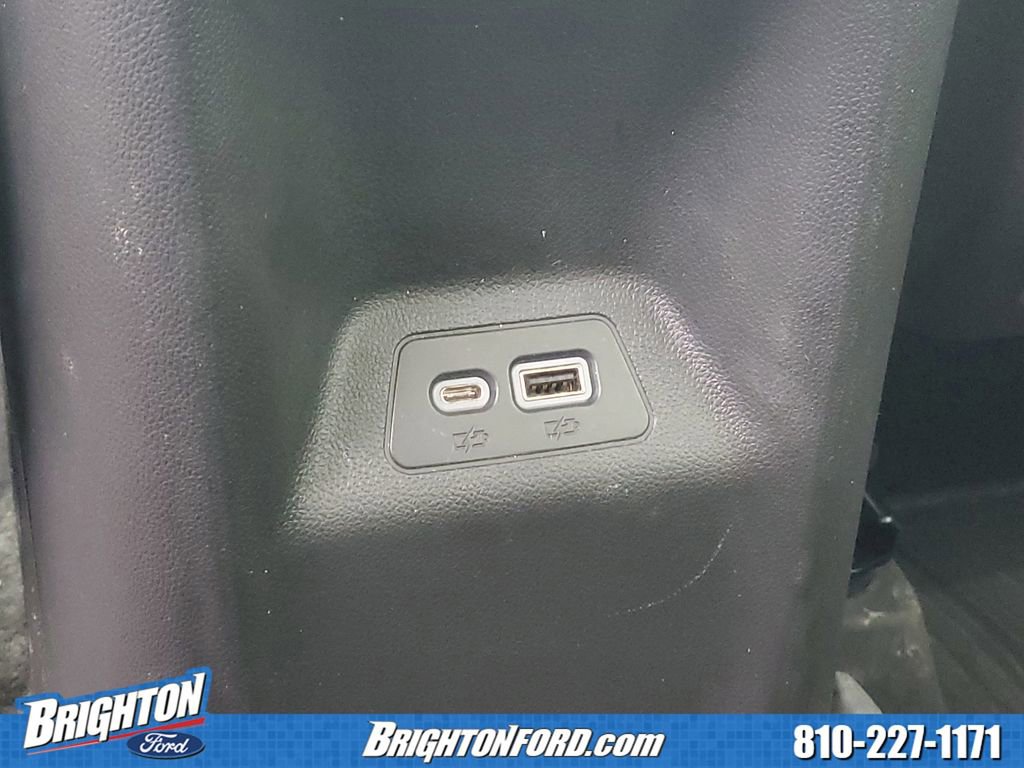 Used 2023 Buick Envision Essence image 12