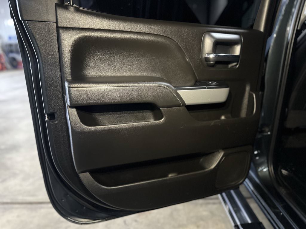 Used 2018 Chevrolet Silverado 2500 LTZ w/ Duramax Plus Package AWD/4WD image 40