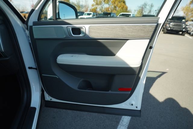 Used 2025 Hyundai Santa Fe Limited image 22