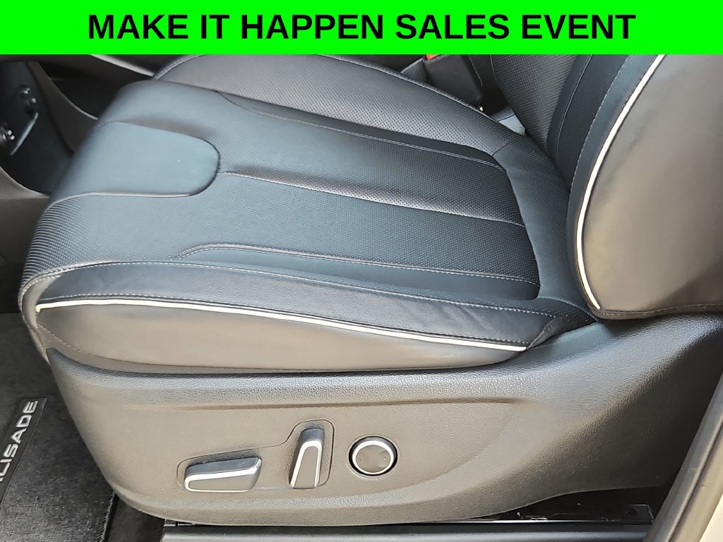Used 2025 Hyundai Palisade SEL FWD image 13