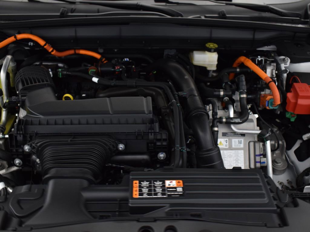 Certified 2025 Lincoln Nautilus Premier w/ Equipment Group 102A image 32