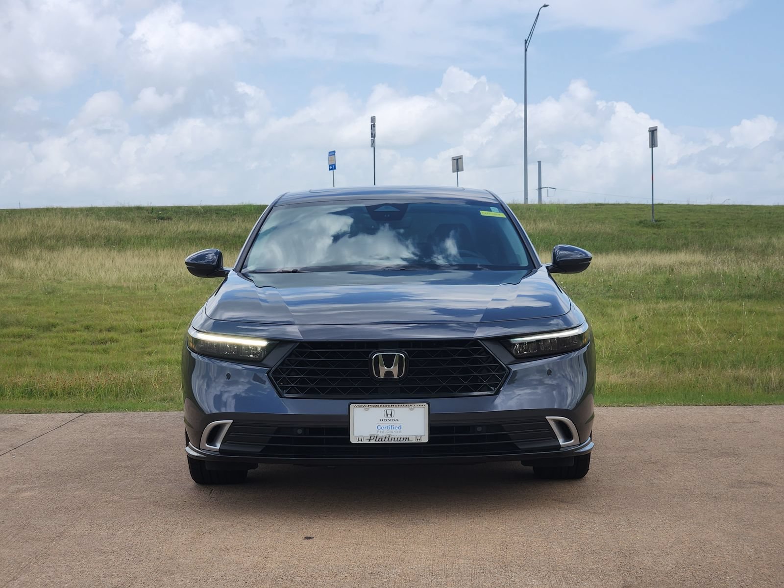 Used 2024 Honda Accord Touring image 6