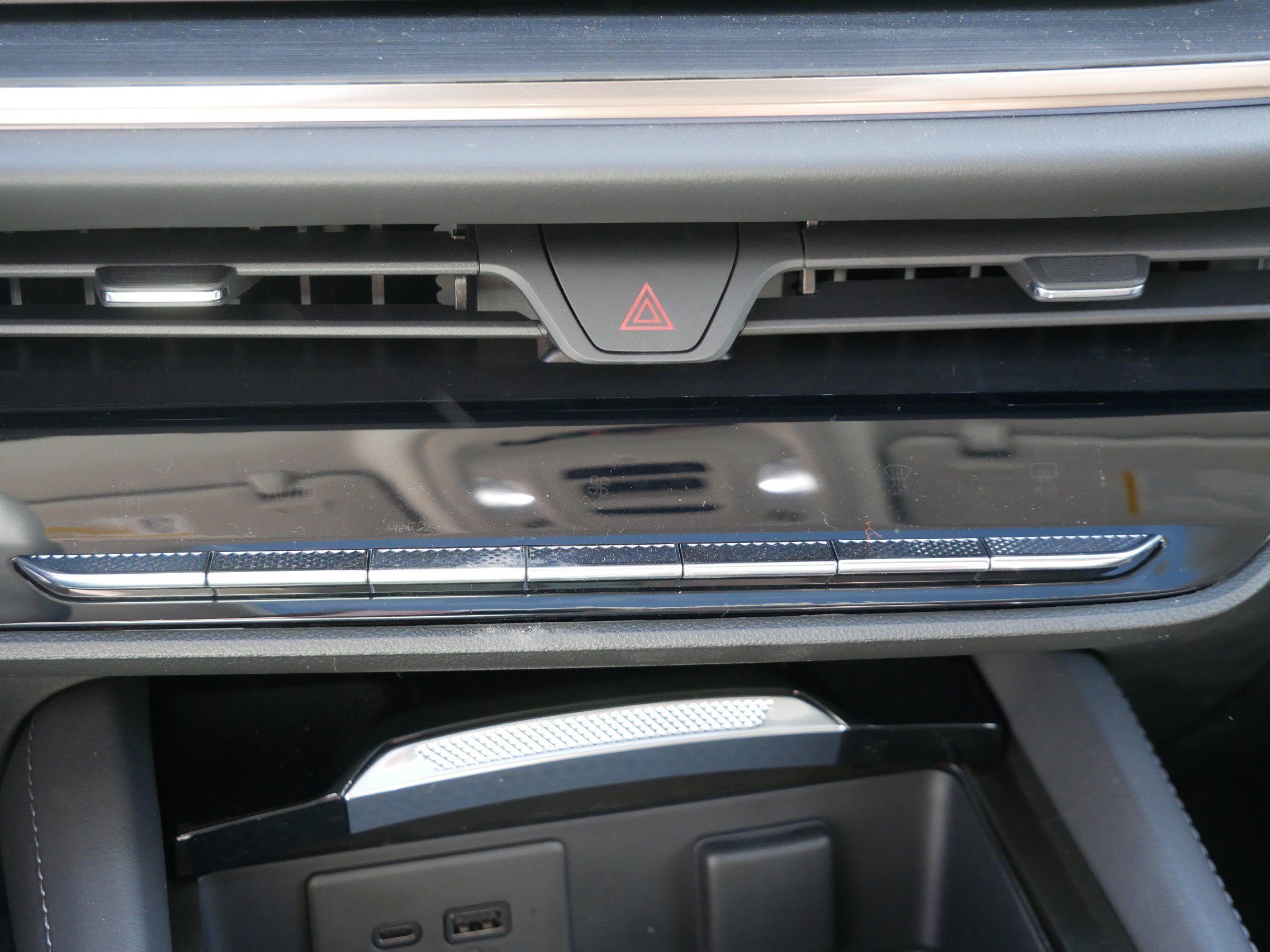 New 2026 Buick Envision Avenir AWD/4WD image 8