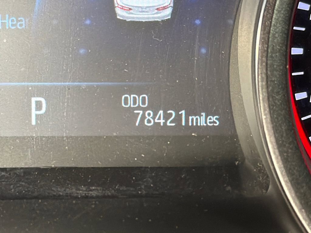 Used 2022 Toyota Camry XSE image 28