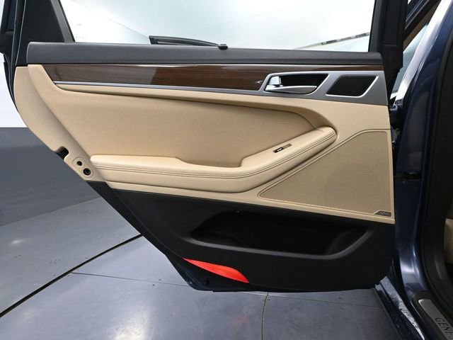 Used 2015 Hyundai Genesis 3.8 w/ Option Group 02 image 39