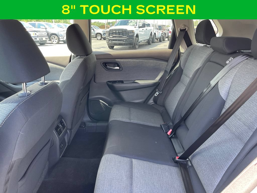 Used 2022 Nissan Rogue SV AWD/4WD image 12