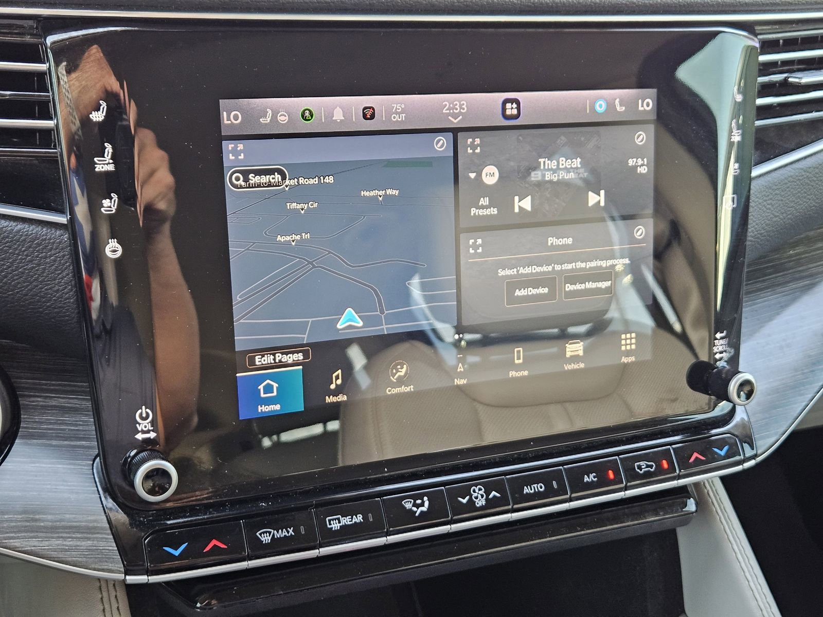 Used 2024 Jeep Wagoneer L Series II w/ Flexible Seating Group image 19