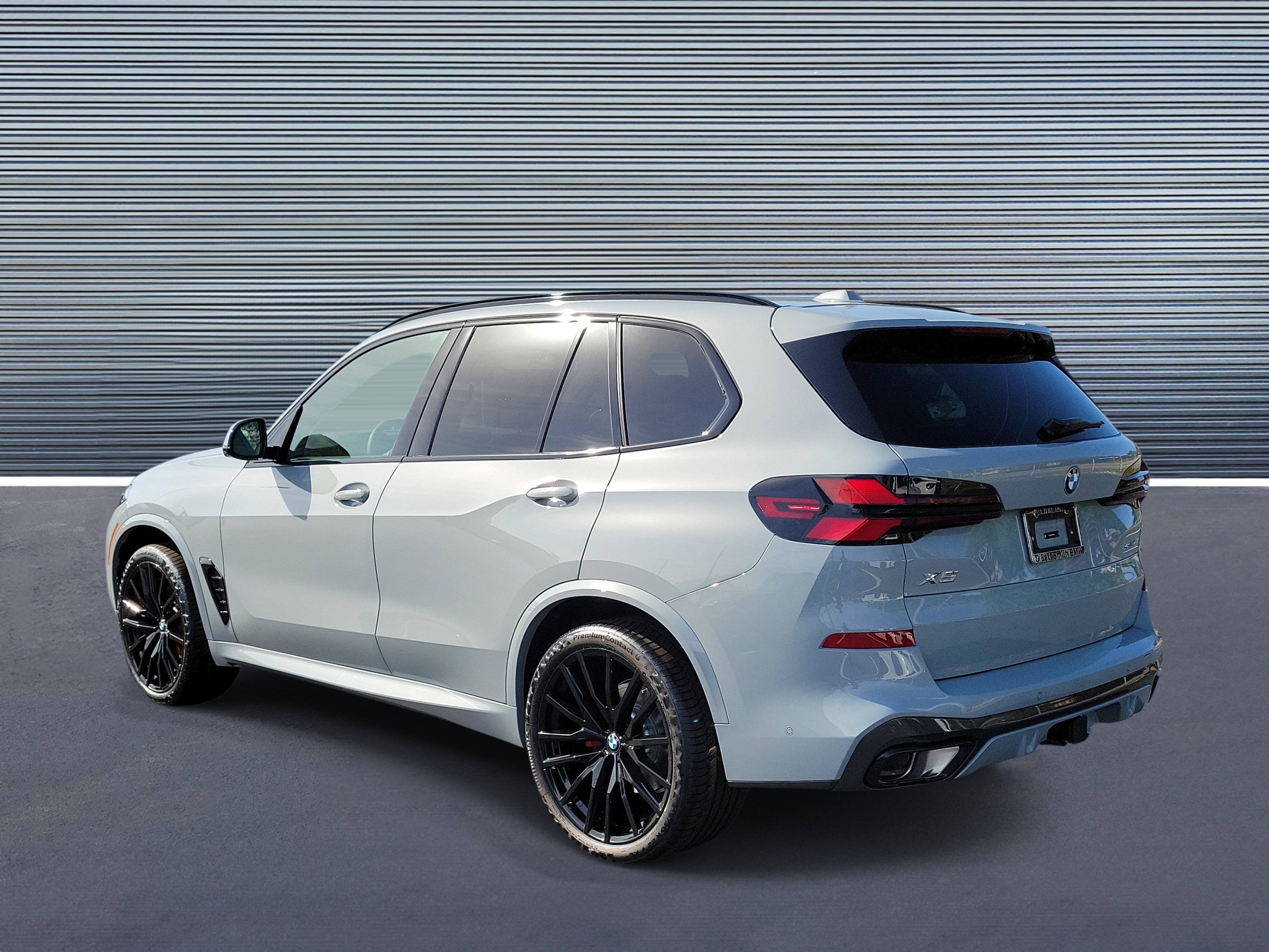 New 2026 BMW X5 sDrive40i w/ M Sport Package image 4