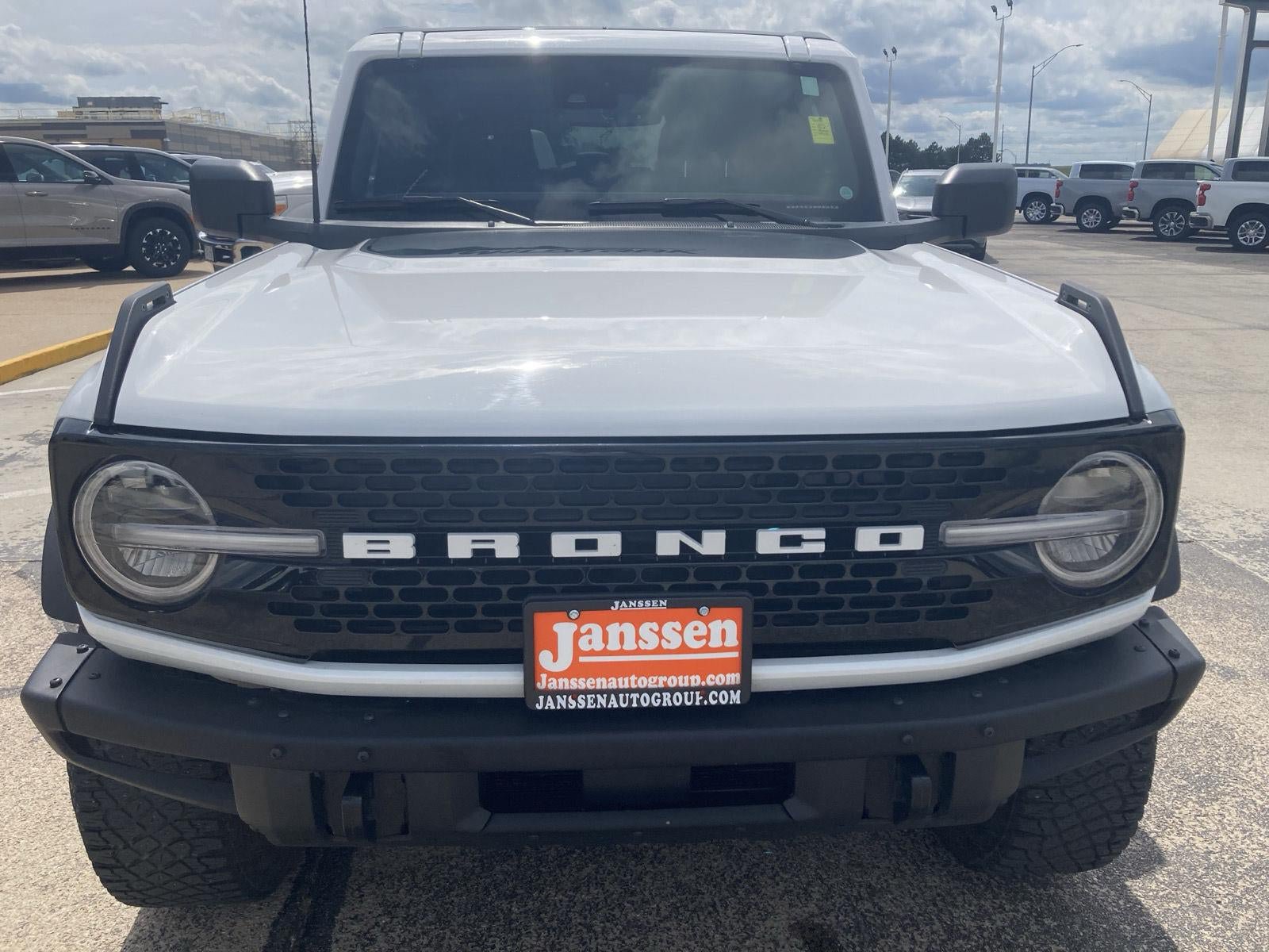 Used 2024 Ford Bronco Wildtrak AWD/4WD image 3