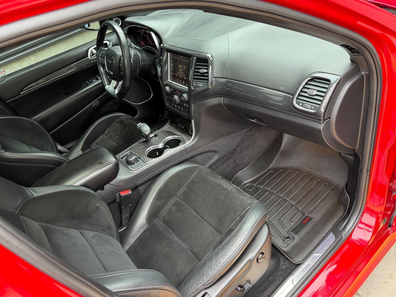 Used 2014 Jeep Grand Cherokee SRT8 w/ Luxury Group II AWD/4WD image 23