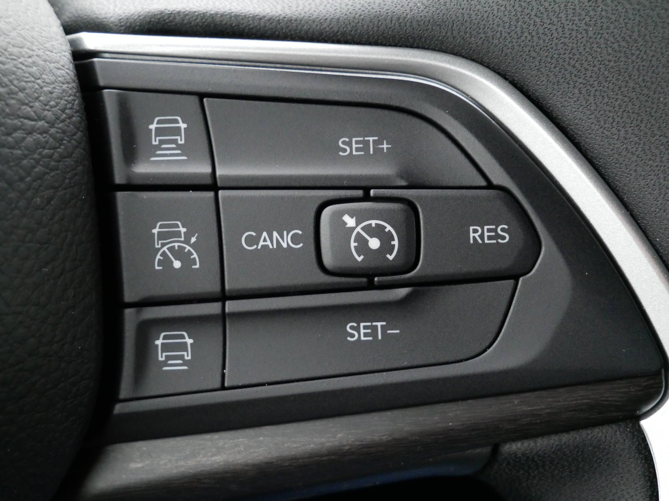 New 2025 Jeep Grand Cherokee Limited image 16