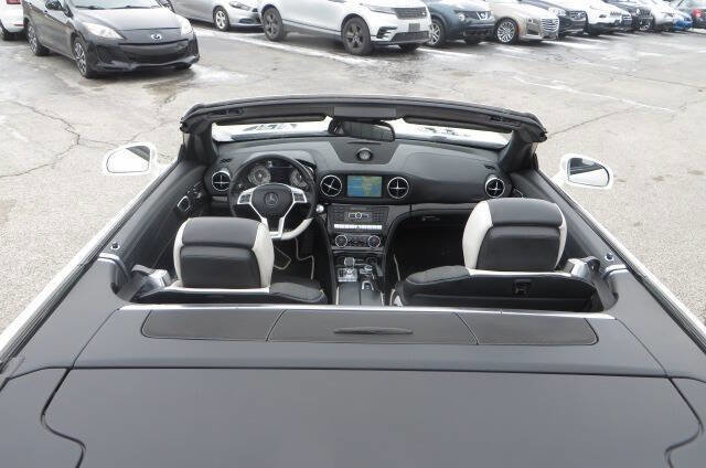 Used 2015 Mercedes-Benz SL 550 image 39