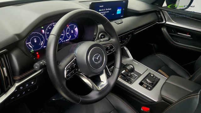 Used 2025 MAZDA CX-70 Plug-In Hybrid w/ Premium Plus AWD/4WD image 48