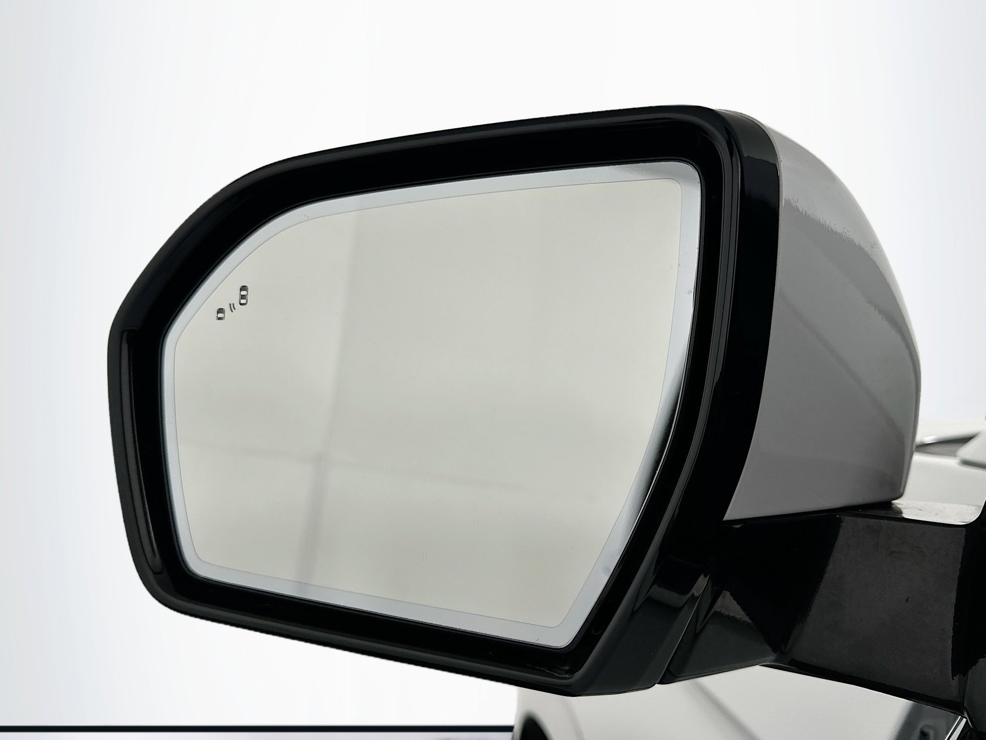 Used 2024 Ford Expedition Limited image 16