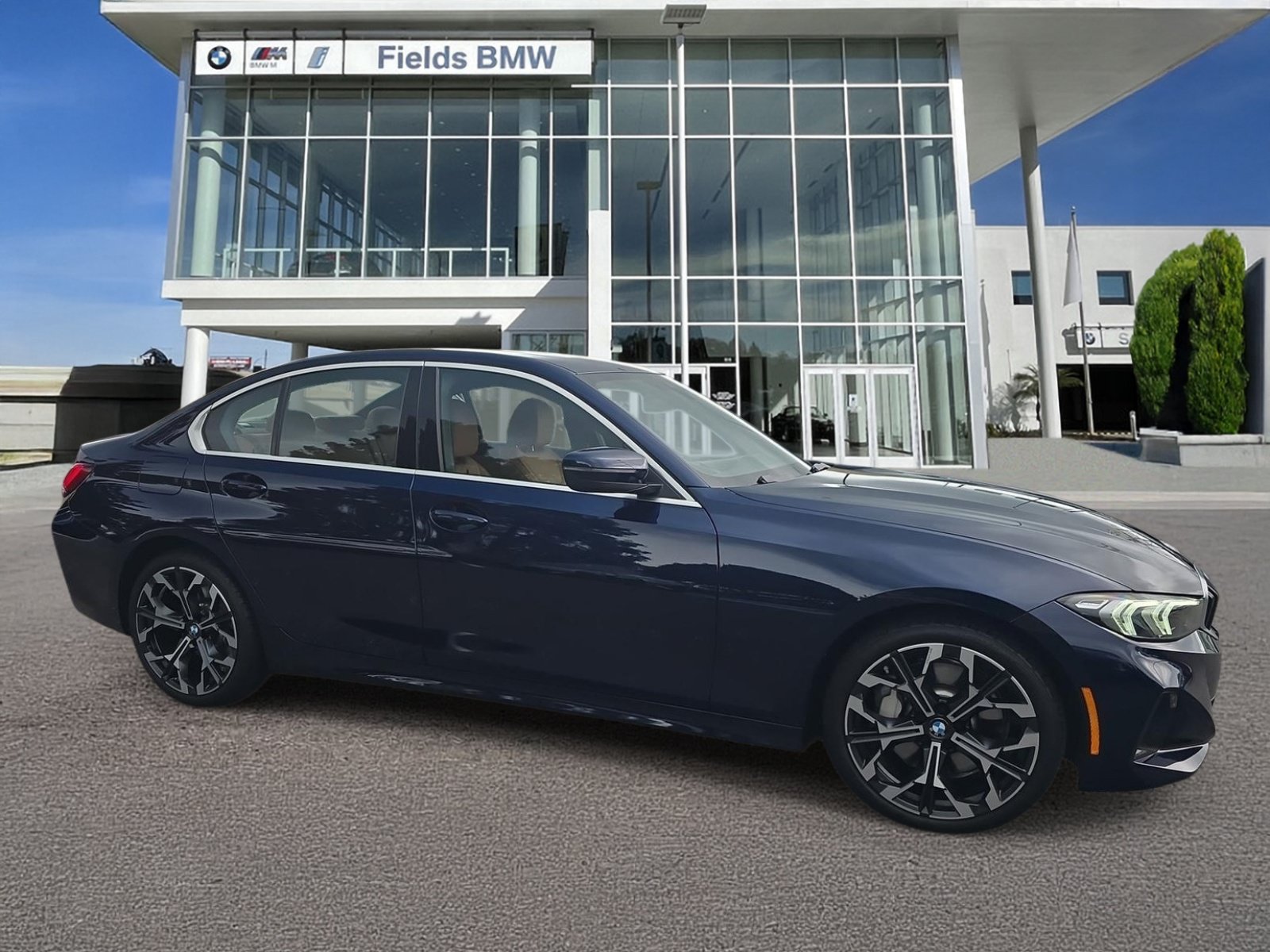 Used 2026 BMW 330i Sedan w/ Convenience Package RWD image 1