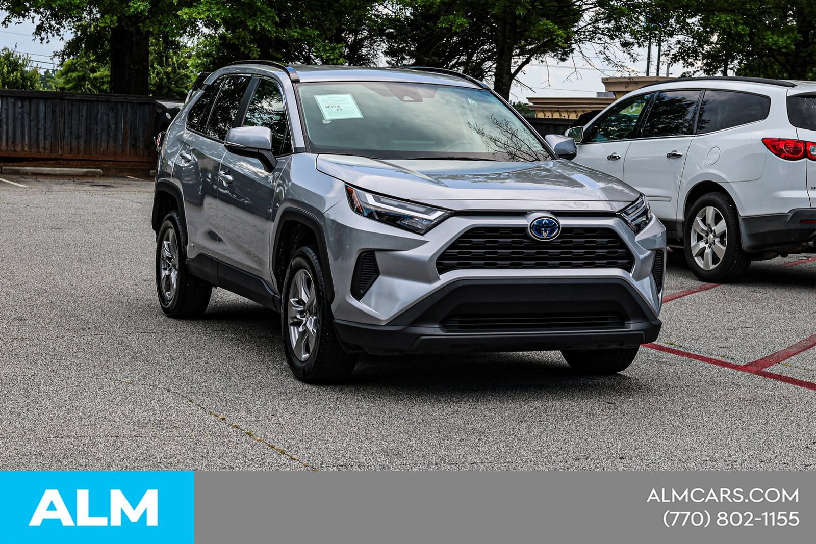 Used 2024 Toyota RAV4 LE AWD/4WD image 5