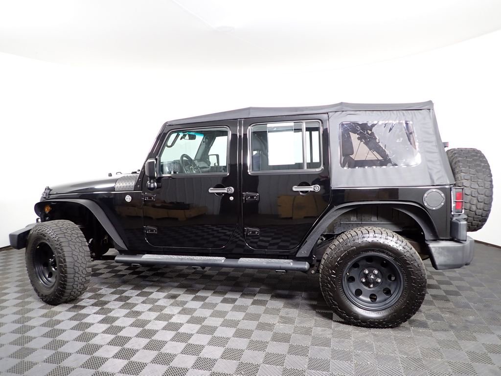 Used 2017 Jeep Wrangler Unlimited Sport w/ Mopar Black Appearance Group AWD/4WD image 15