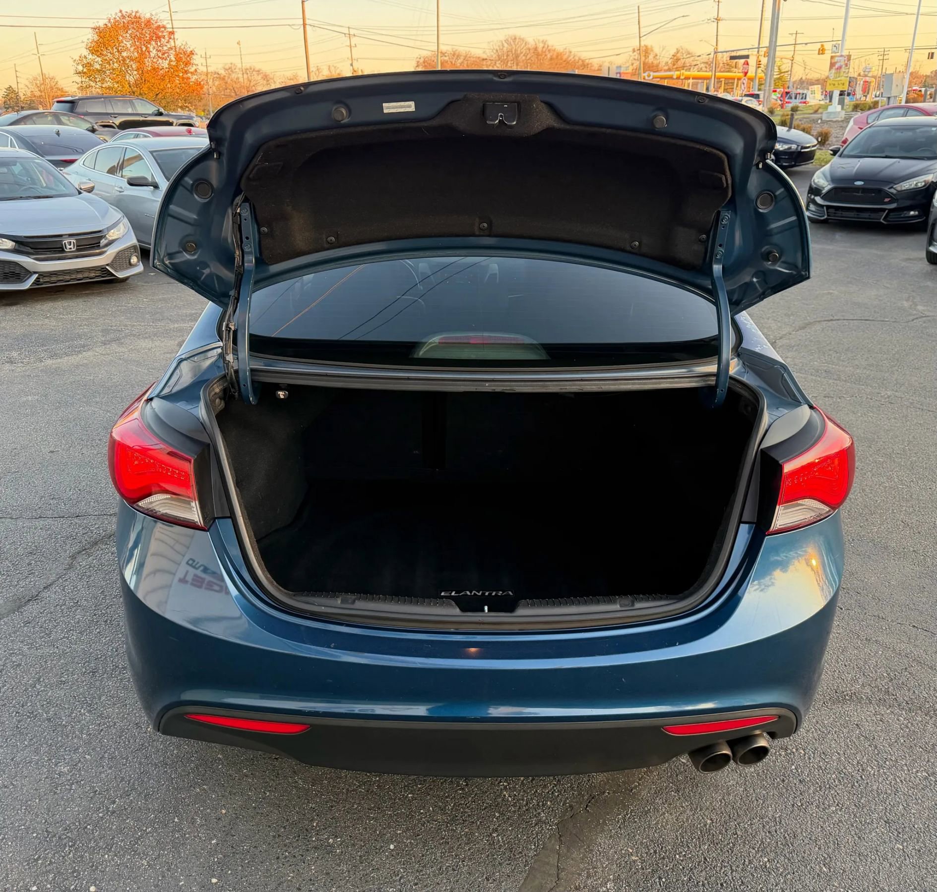 Used 2014 Hyundai Elantra w/ Option Group 2 image 30