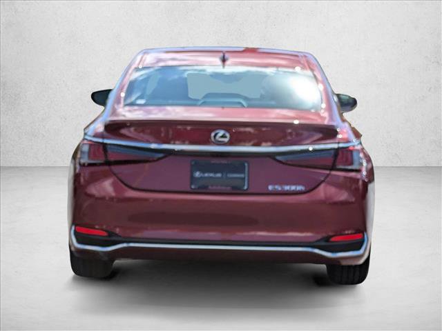 Used 2025 Lexus ES 300h w/ Premium Package image 7