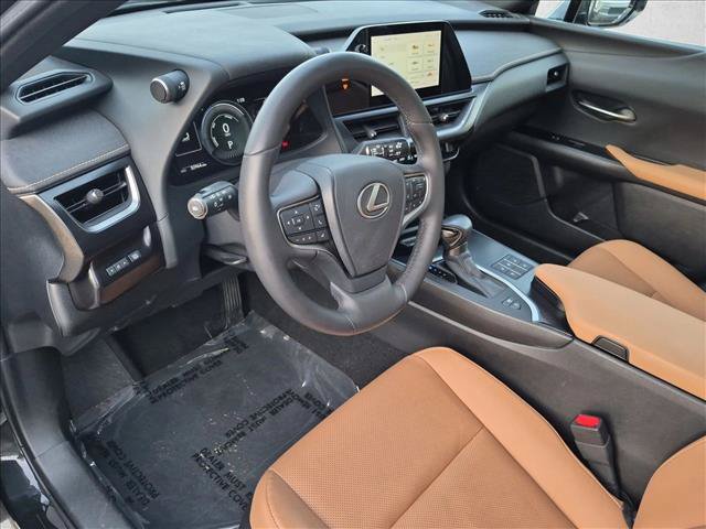 Used 2024 Lexus UX 250h FWD w/ Premium Package image 10