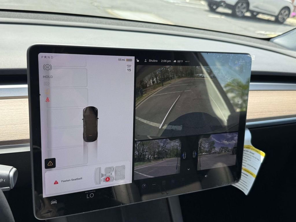 Used 2022 Tesla Model Y Long Range image 11