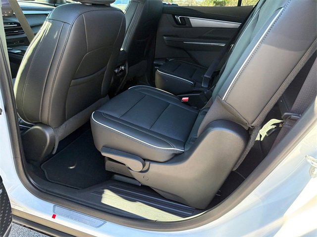 Used 2025 Buick Enclave Preferred image 21