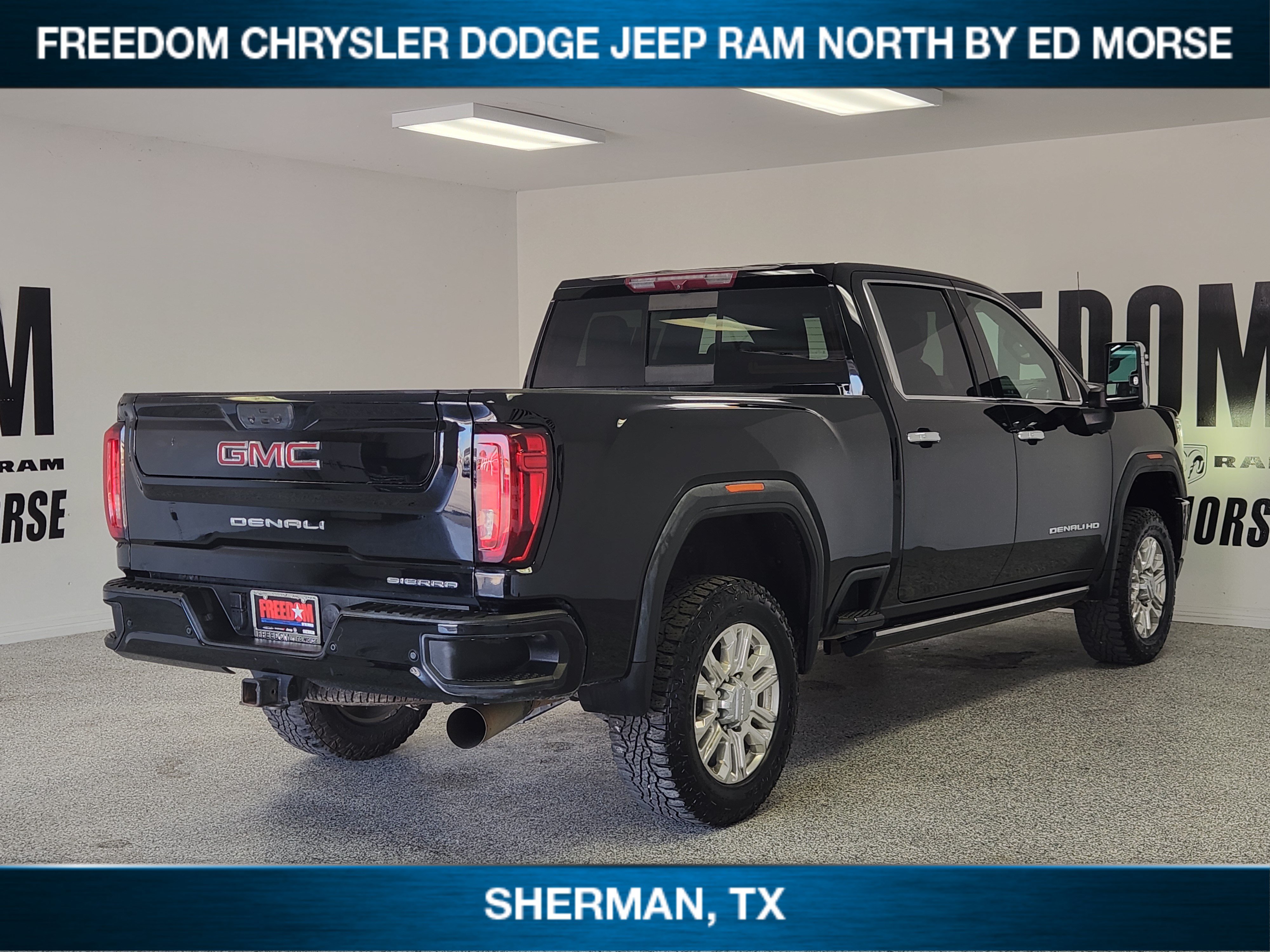 Used 2022 GMC Sierra 2500 Denali AWD/4WD image 4