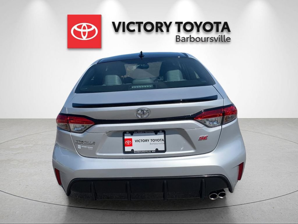 Used 2026 Toyota Corolla SE FWD image 4