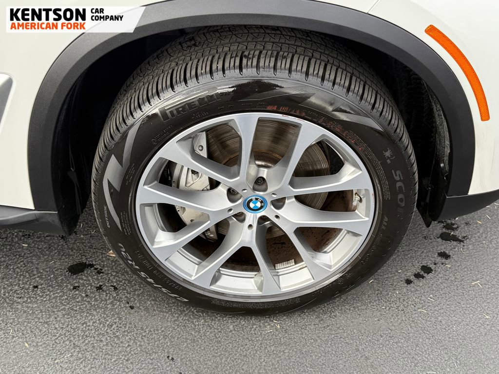 Used 2025 BMW X5 xDrive50e image 14