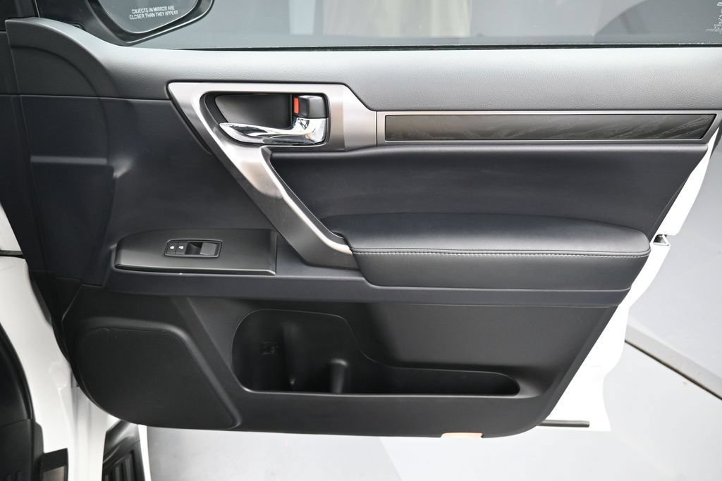 Used 2022 Lexus GX 460 w/ Black Line Special Edition AWD/4WD image 43