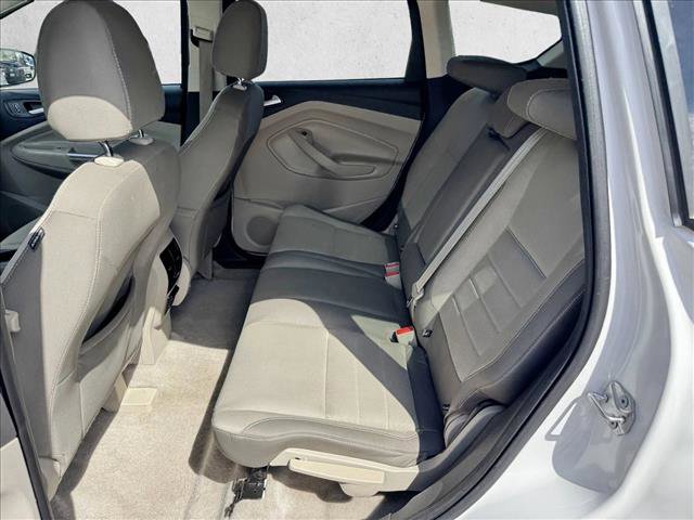 Used 2015 Ford Escape SE w/ Equipment Group 201A AWD/4WD image 17