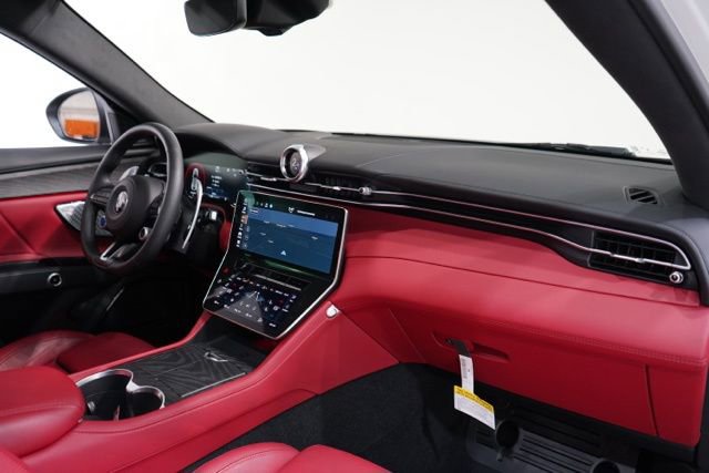Used 2025 Maserati Grecale Modena AWD/4WD image 15