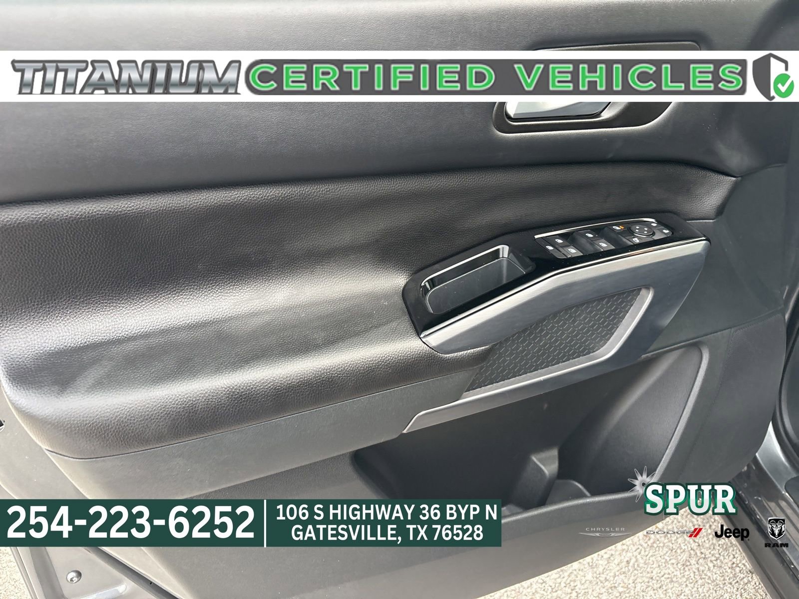 Used 2024 Nissan Pathfinder SL w/ SL Premium Package image 9