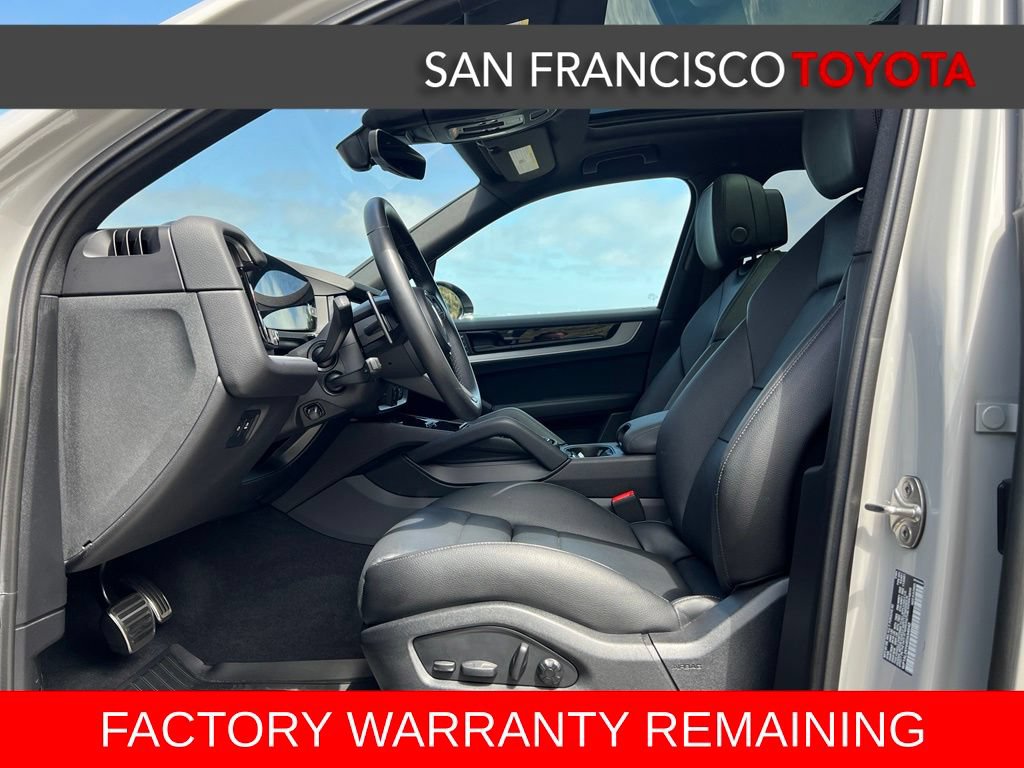 Used 2024 Porsche Cayenne S AWD/4WD image 12