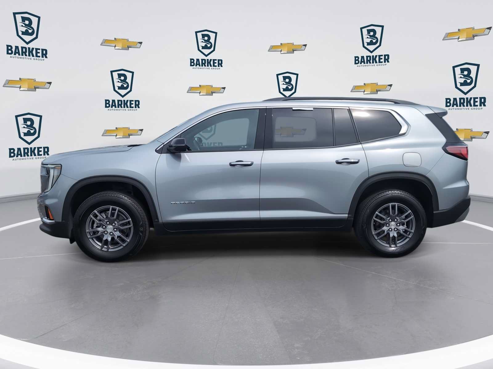 Used 2025 GMC Acadia Elevation FWD image 5