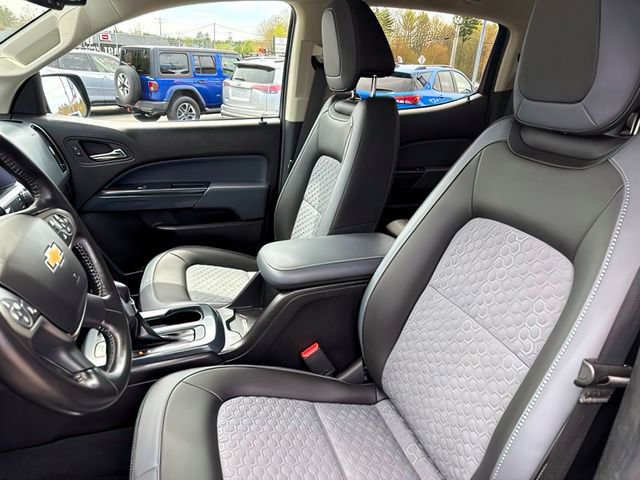 Used 2022 Chevrolet Colorado Z71 AWD/4WD image 19