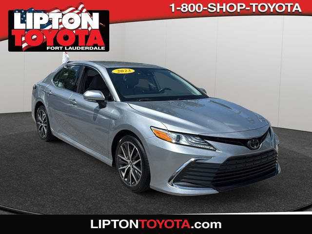 Used 2023 Toyota Camry XLE FWD image 1