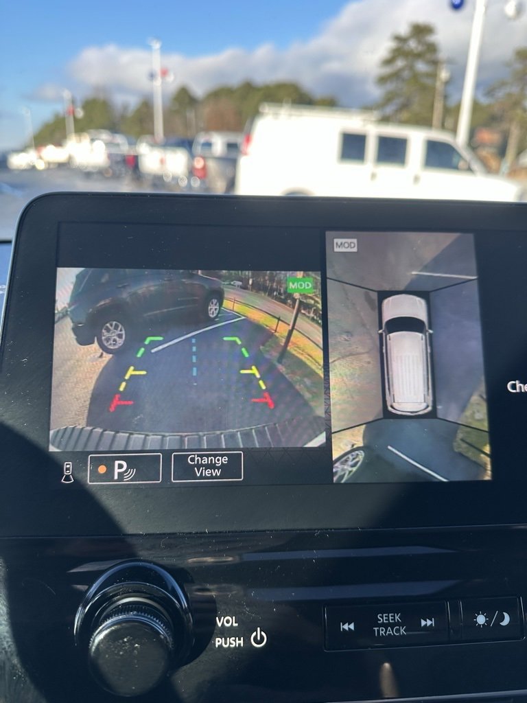 Used 2022 Nissan Armada Platinum w/ Captain's Chairs Package image 17