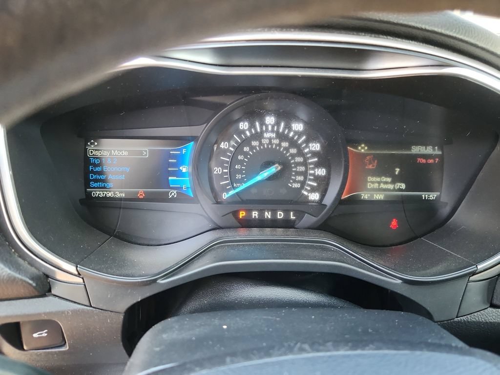Used 2020 Ford Fusion SE FWD image 20
