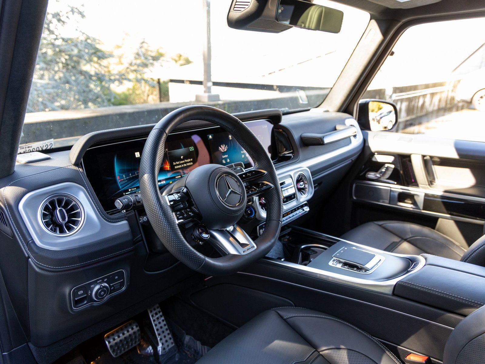 Used 2025 Mercedes-Benz G 63 AMG 4MATIC image 4