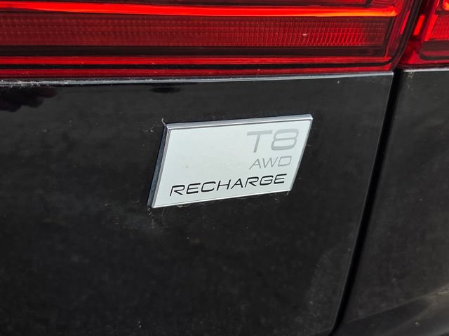 Used 2024 Volvo XC60 T8 Core AWD/4WD image 7