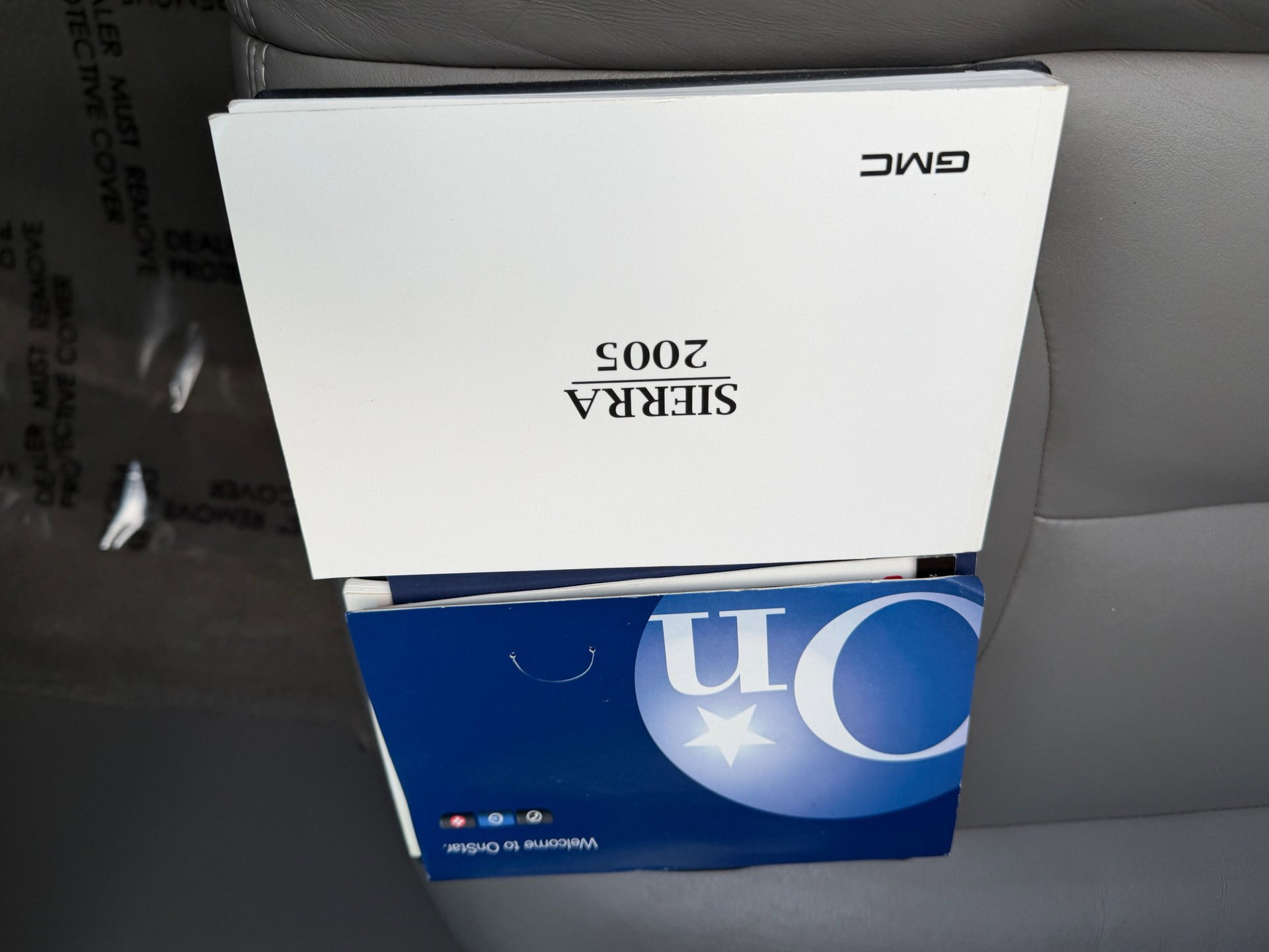 Used 2005 GMC Sierra 3500 SLT w/ Heavy-Duty Power Package image 30