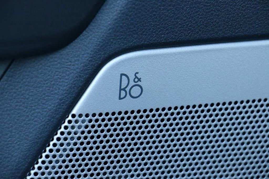 New 2026 Ford F250 Lariat w/ Black Appearance Package image 19