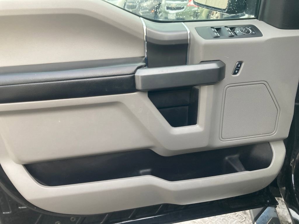 Used 2018 Ford F150 XLT w/ Equipment Group 302A Luxury image 15