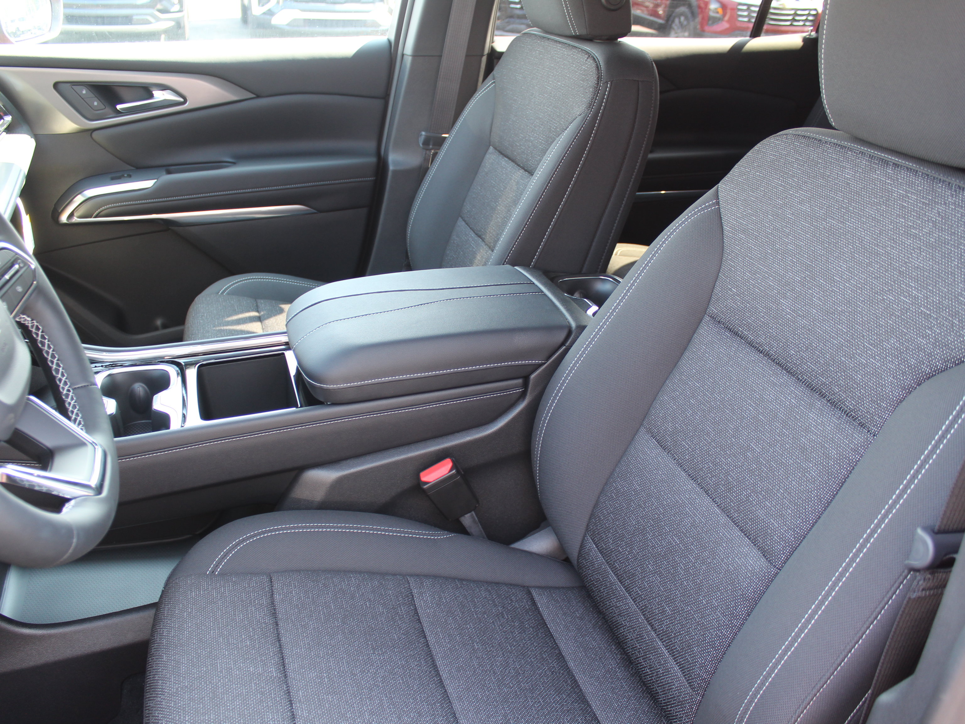 New 2027 Chevrolet Traverse LT AWD/4WD image 10