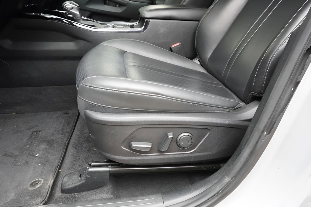 Used 2023 Kia Sorento SX FWD image 24