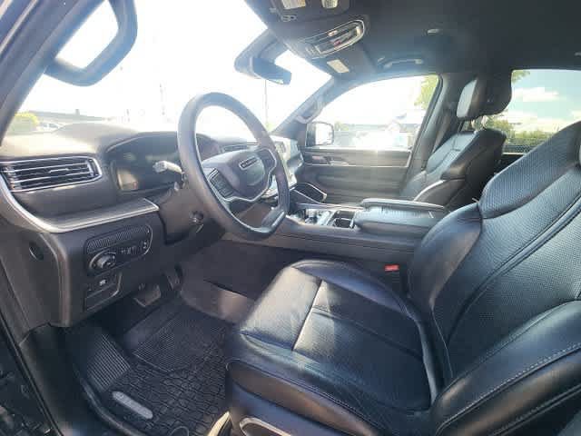 Certified 2024 Jeep Wagoneer L Series II w/ Flexible Seating Group AWD/4WD image 28