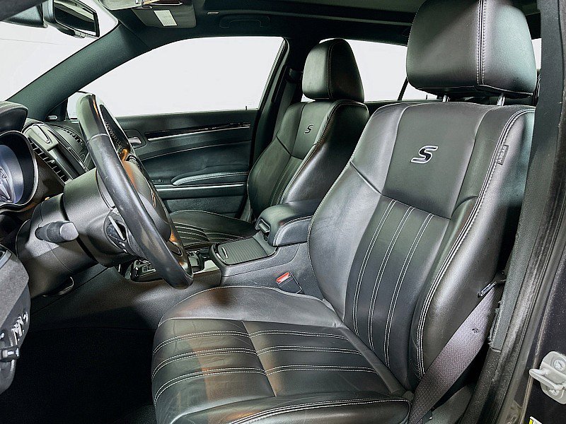 Used 2022 Chrysler 300 S image 11