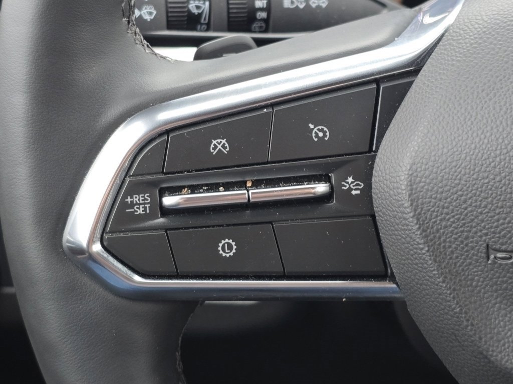 Used 2025 Chevrolet Suburban High Country image 27