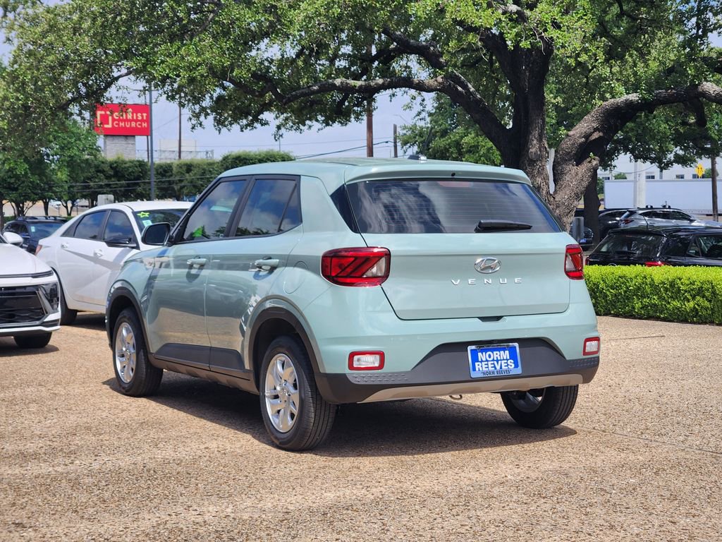 New 2026 Hyundai Venue SE FWD image 5